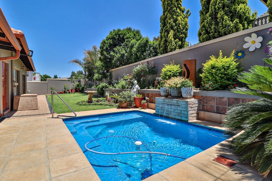 4 Bedroom Property for Sale in Rietvlei Ridge Country Estate Gauteng