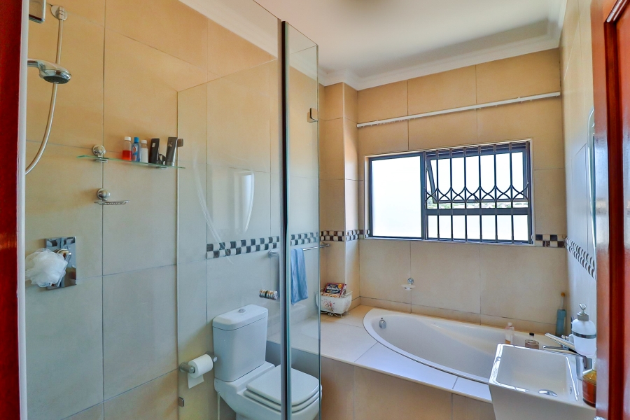 4 Bedroom Property for Sale in Rietvlei Ridge Country Estate Gauteng