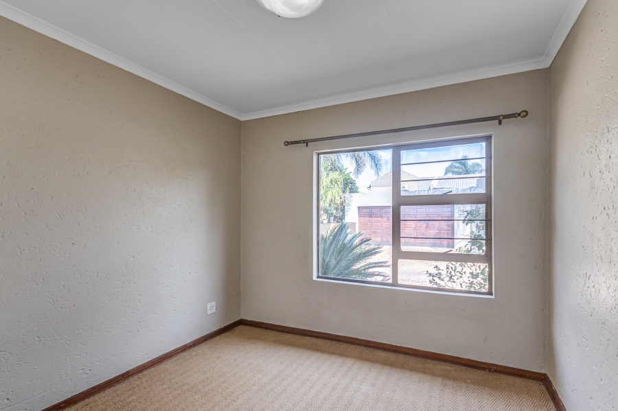 To Let 3 Bedroom Property for Rent in North Riding Gauteng