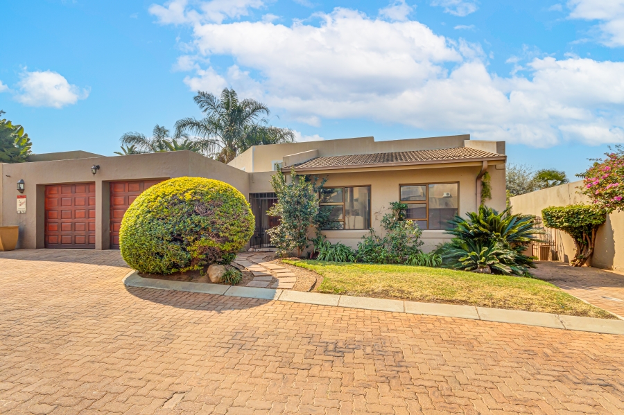 To Let 3 Bedroom Property for Rent in North Riding Gauteng