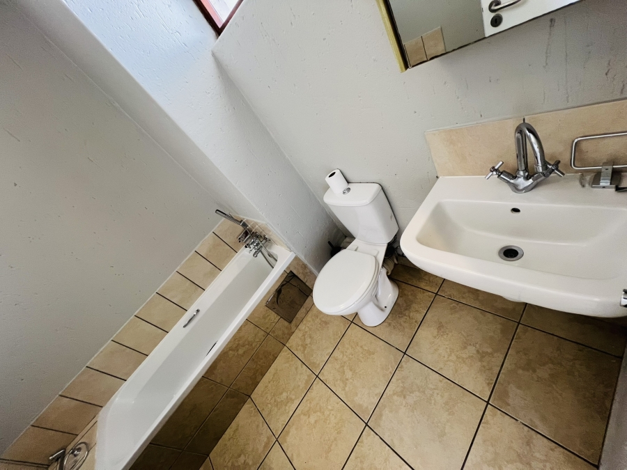 2 Bedroom Property for Sale in Ferndale Gauteng