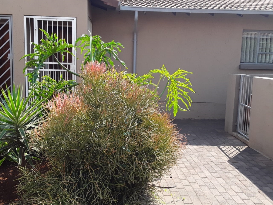 To Let 3 Bedroom Property for Rent in Witfield Gauteng