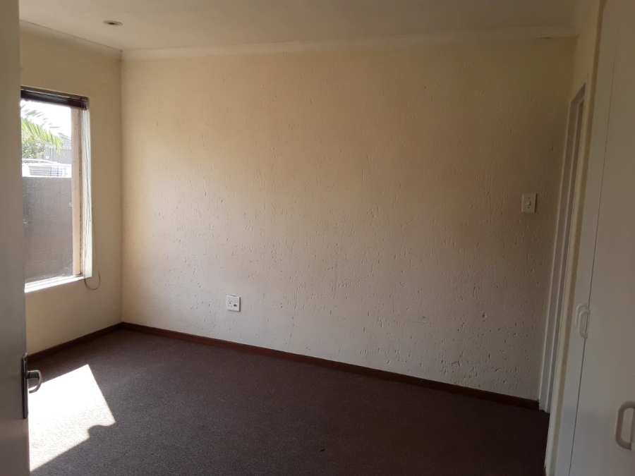 To Let 3 Bedroom Property for Rent in Witfield Gauteng
