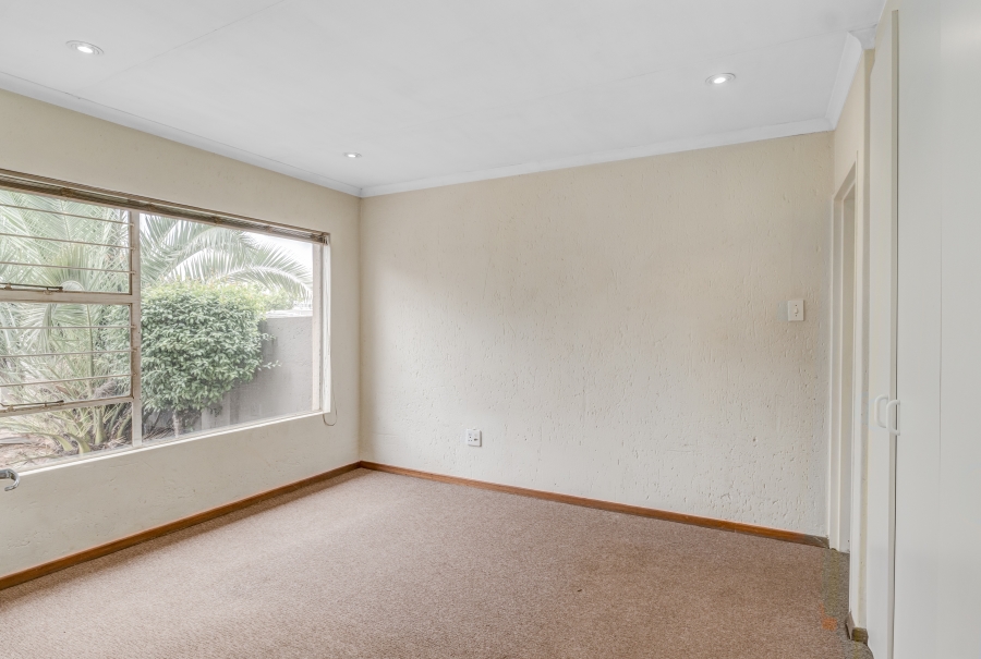 To Let 3 Bedroom Property for Rent in Witfield Gauteng
