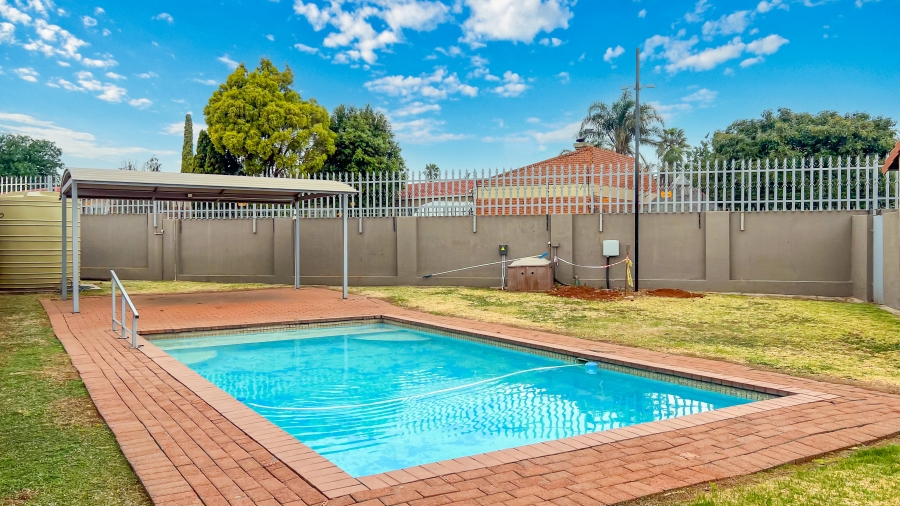 To Let 3 Bedroom Property for Rent in Witfield Gauteng