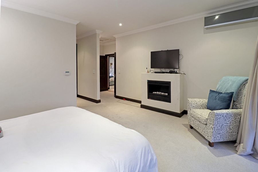 5 Bedroom Property for Sale in Bryanston Gauteng