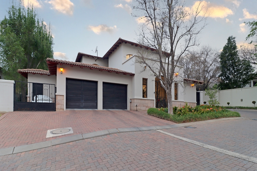 5 Bedroom Property for Sale in Bryanston Gauteng