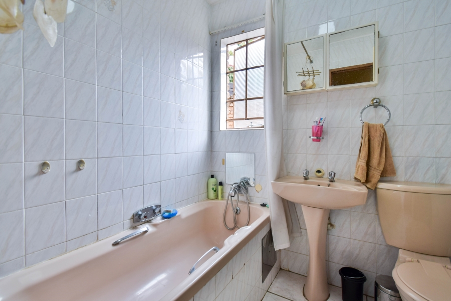 4 Bedroom Property for Sale in Moreleta Park Gauteng