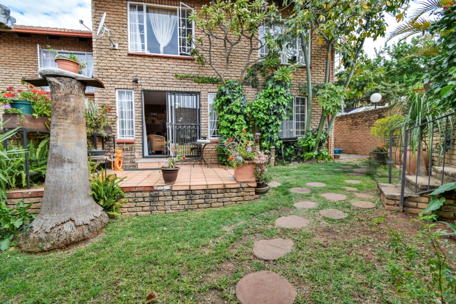 4 Bedroom Property for Sale in Moreleta Park Gauteng