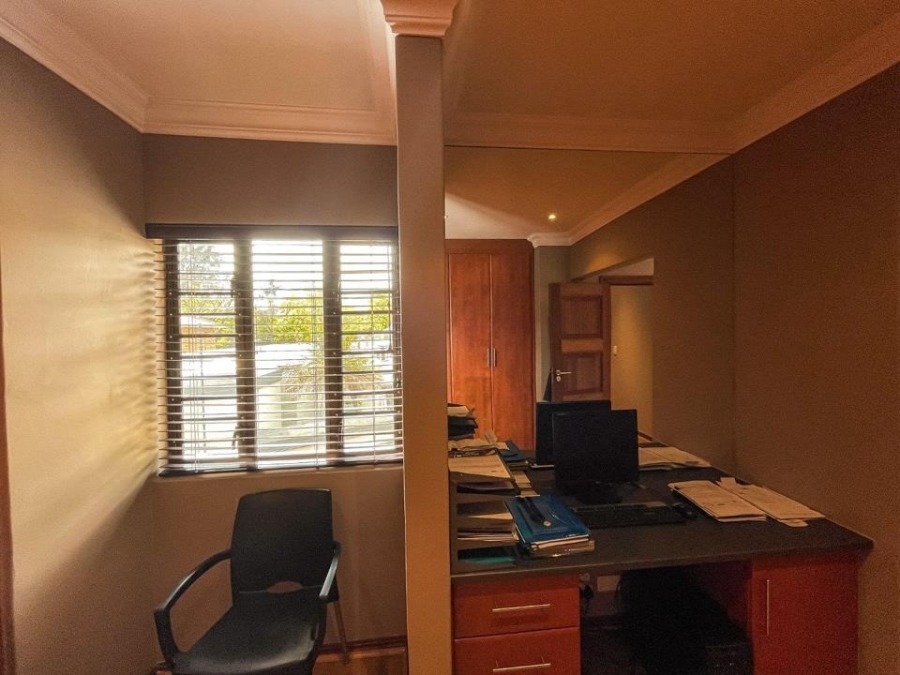 3 Bedroom Property for Sale in Sunward Park Gauteng