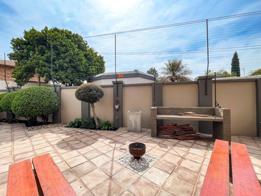 3 Bedroom Property for Sale in Sunward Park Gauteng