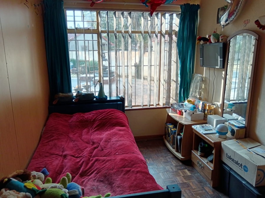 4 Bedroom Property for Sale in Selcourt Gauteng