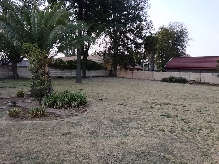 4 Bedroom Property for Sale in Selcourt Gauteng