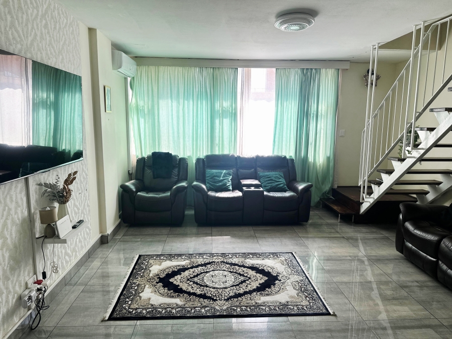2 Bedroom Property for Sale in Gezina Gauteng
