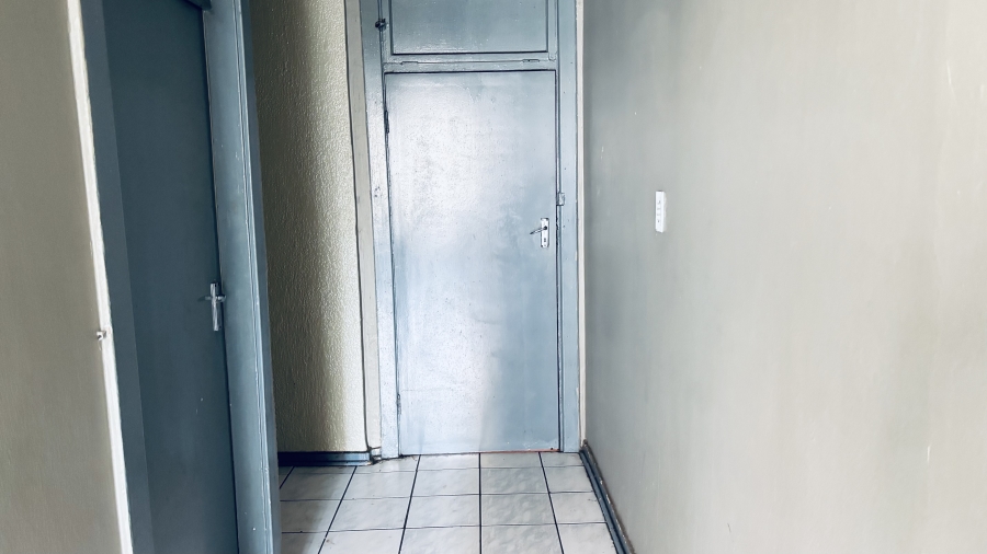 To Let 0 Bedroom Property for Rent in Hillbrow Gauteng