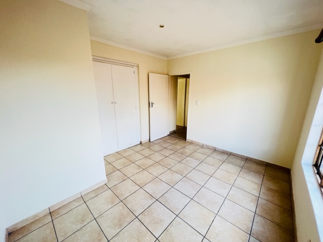To Let 2 Bedroom Property for Rent in Country View Estate Gauteng