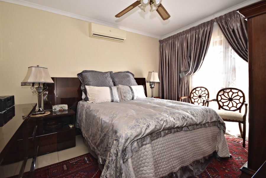 4 Bedroom Property for Sale in Bromhof Gauteng