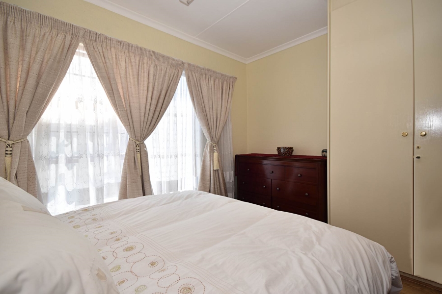 4 Bedroom Property for Sale in Bromhof Gauteng