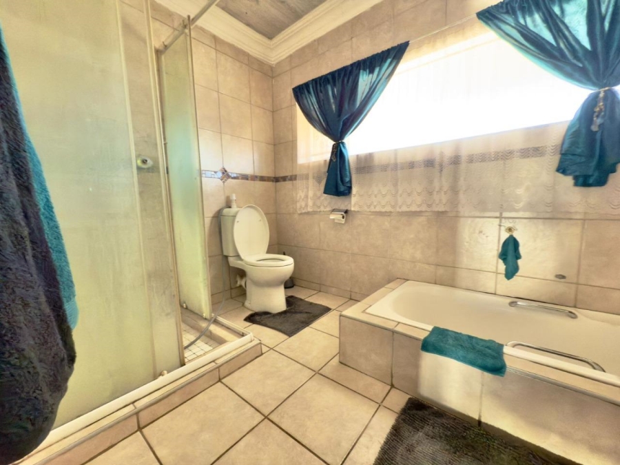 3 Bedroom Property for Sale in Brakpan Central Gauteng