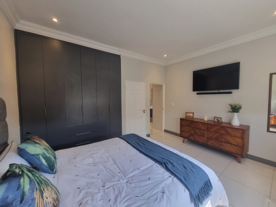 To Let 4 Bedroom Property for Rent in Olympus AH Gauteng