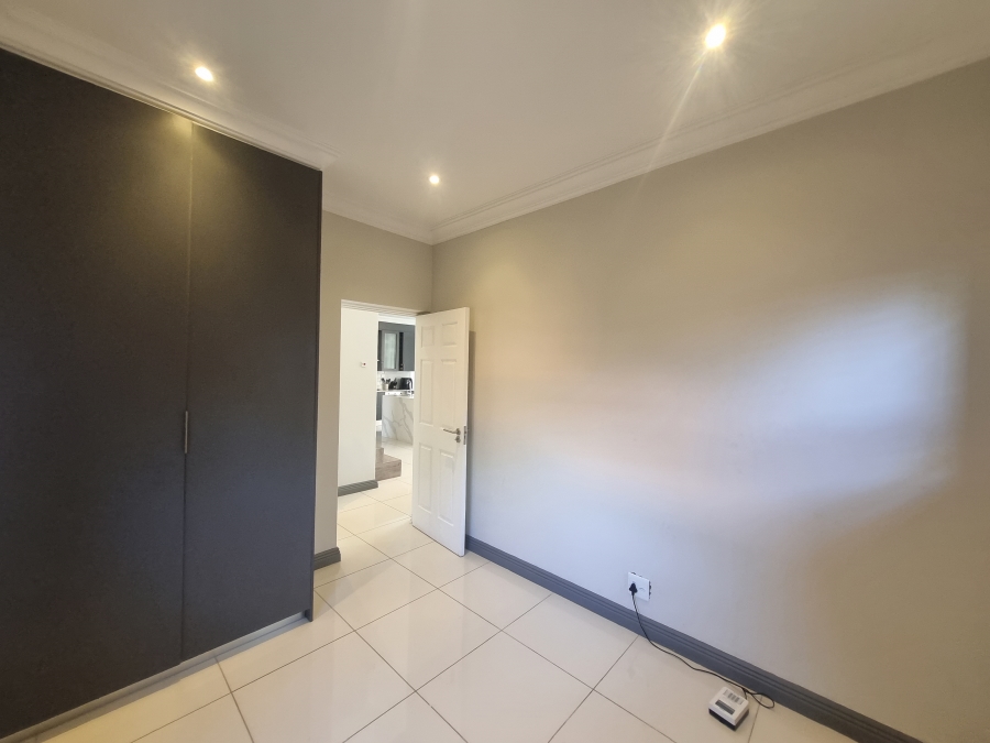 To Let 4 Bedroom Property for Rent in Olympus AH Gauteng