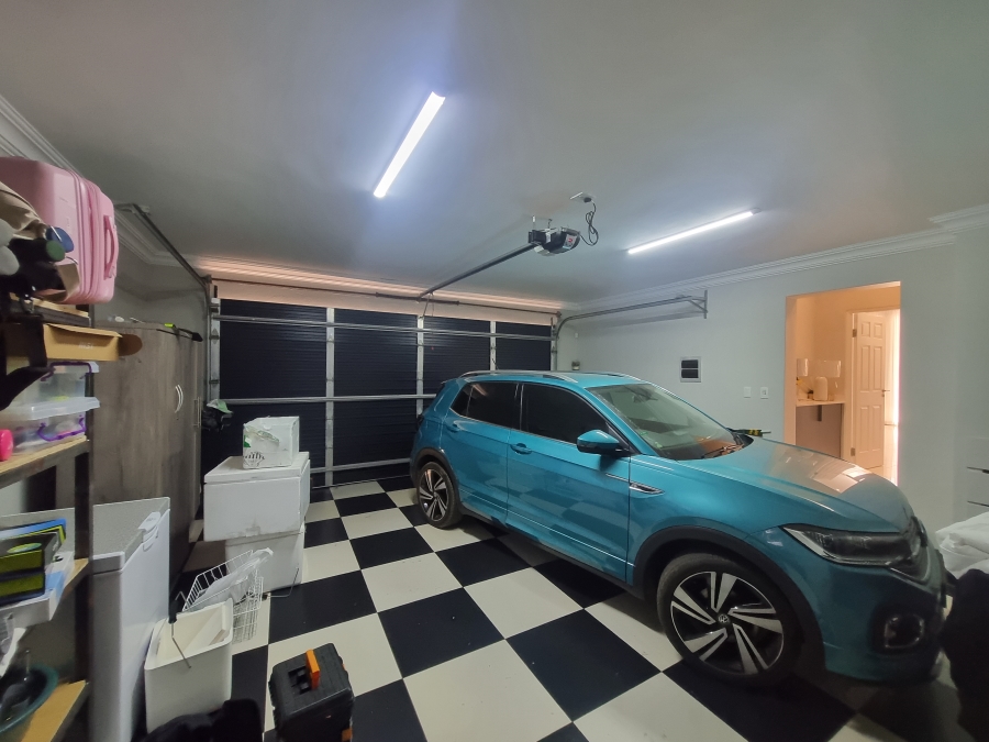 To Let 4 Bedroom Property for Rent in Olympus AH Gauteng