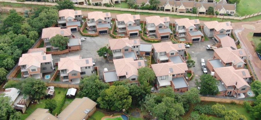 To Let 4 Bedroom Property for Rent in Olympus AH Gauteng