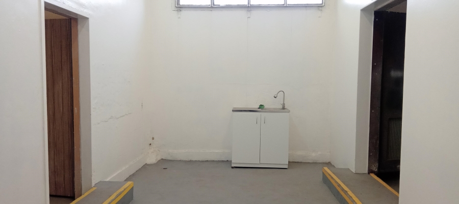 Commercial Property for Sale in Benrose Gauteng