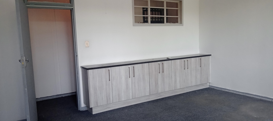 Commercial Property for Sale in Benrose Gauteng