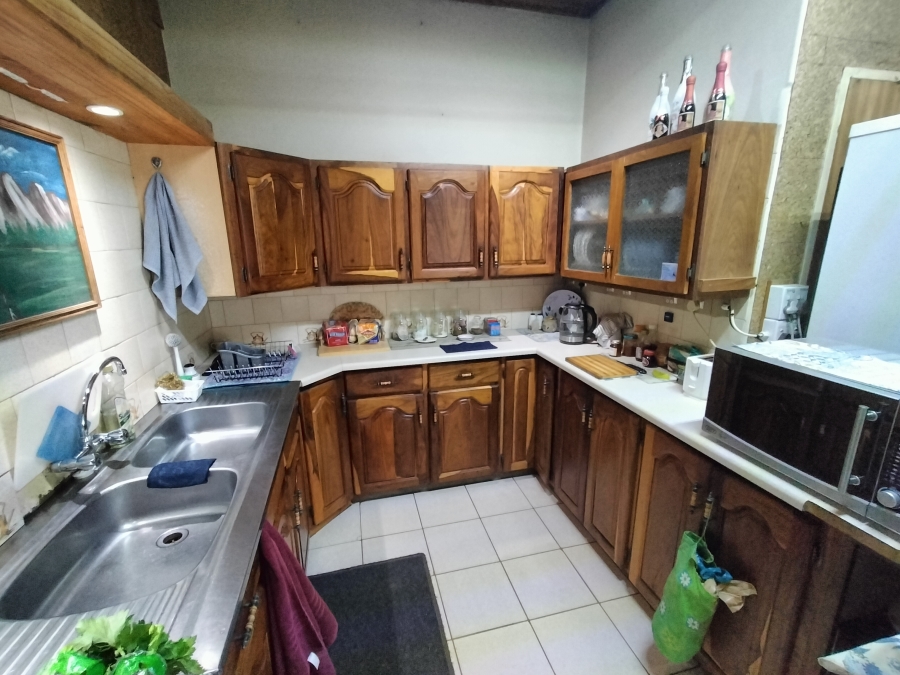 7 Bedroom Property for Sale in Pretoria North Gauteng