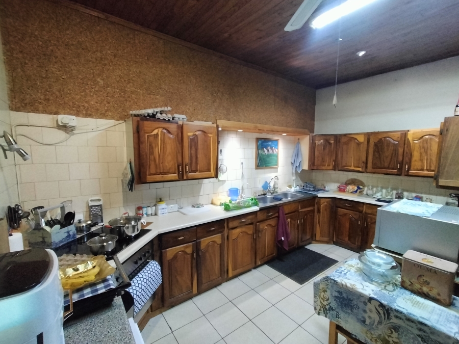 7 Bedroom Property for Sale in Pretoria North Gauteng