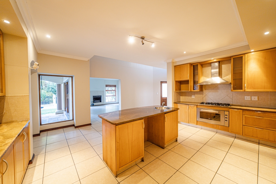 3 Bedroom Property for Sale in Lonehill Gauteng