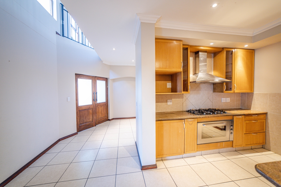 3 Bedroom Property for Sale in Lonehill Gauteng