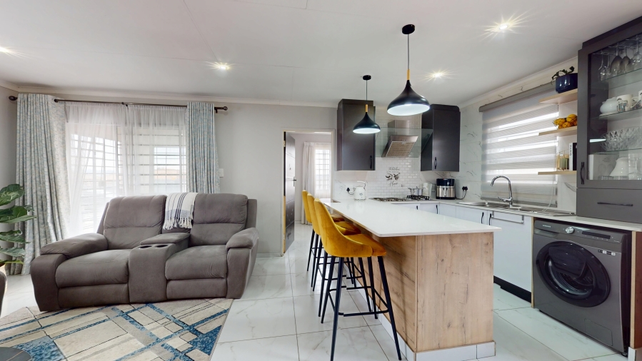 4 Bedroom Property for Sale in Delmore Park Gauteng