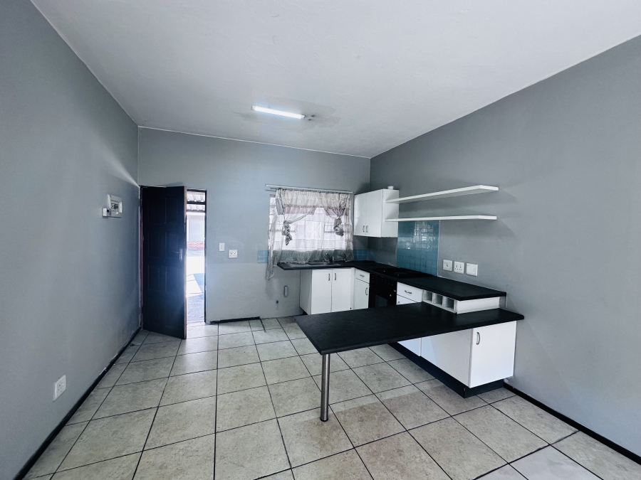 2 Bedroom Property for Sale in Brenthurst Gauteng