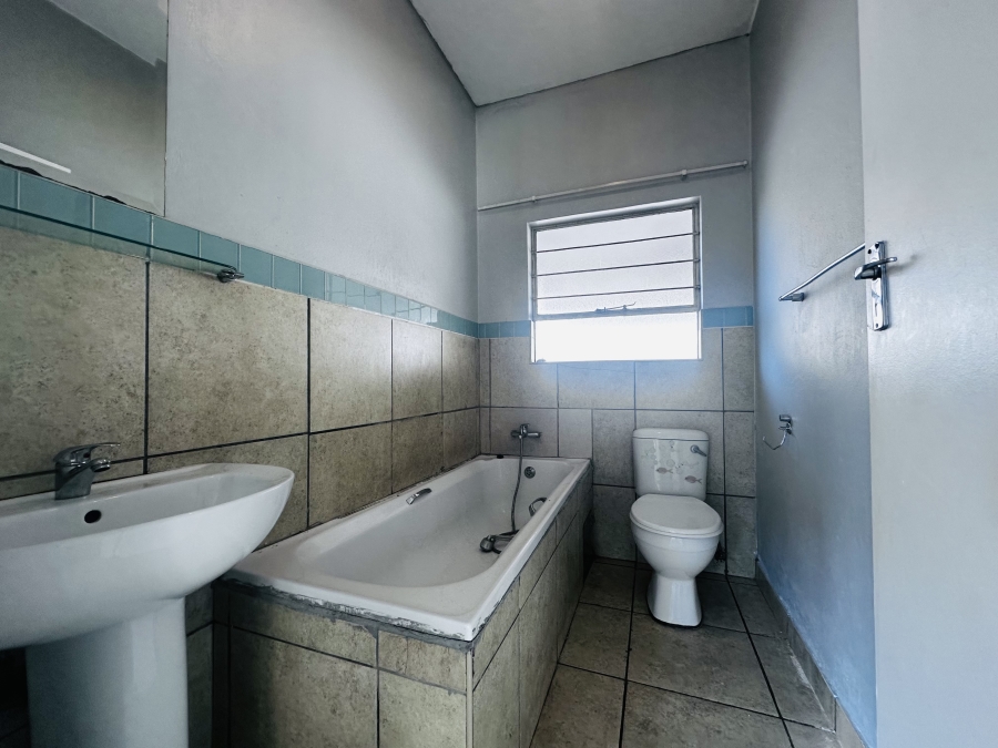 2 Bedroom Property for Sale in Brenthurst Gauteng