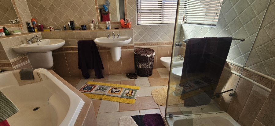 3 Bedroom Property for Sale in Meyersdal Gauteng
