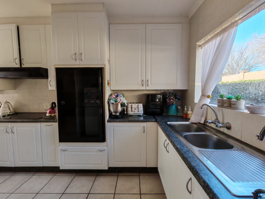 3 Bedroom Property for Sale in Three Rivers Gauteng