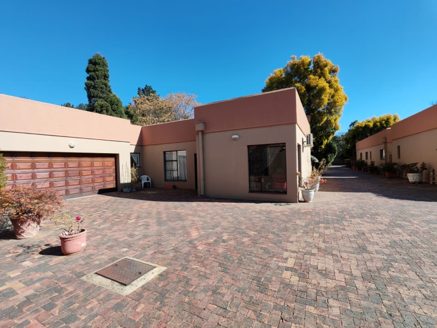 3 Bedroom Property for Sale in Three Rivers Gauteng