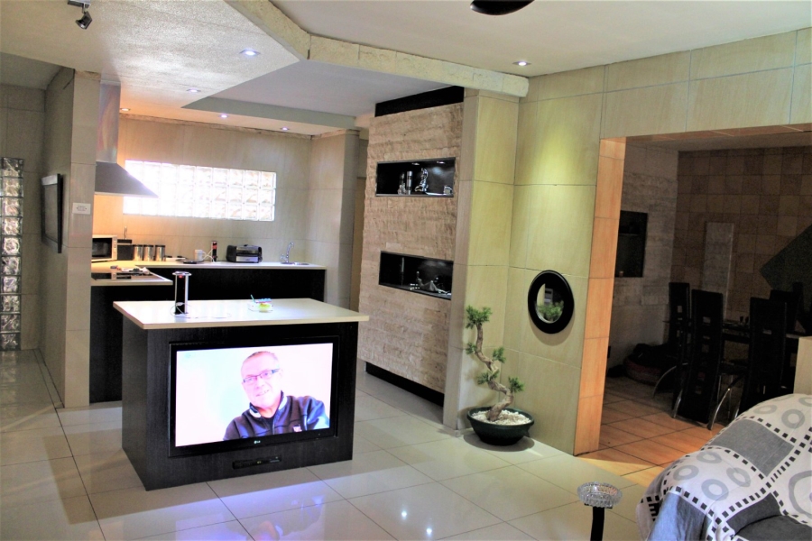 2 Bedroom Property for Sale in Vanderbijlpark CE 2 Gauteng