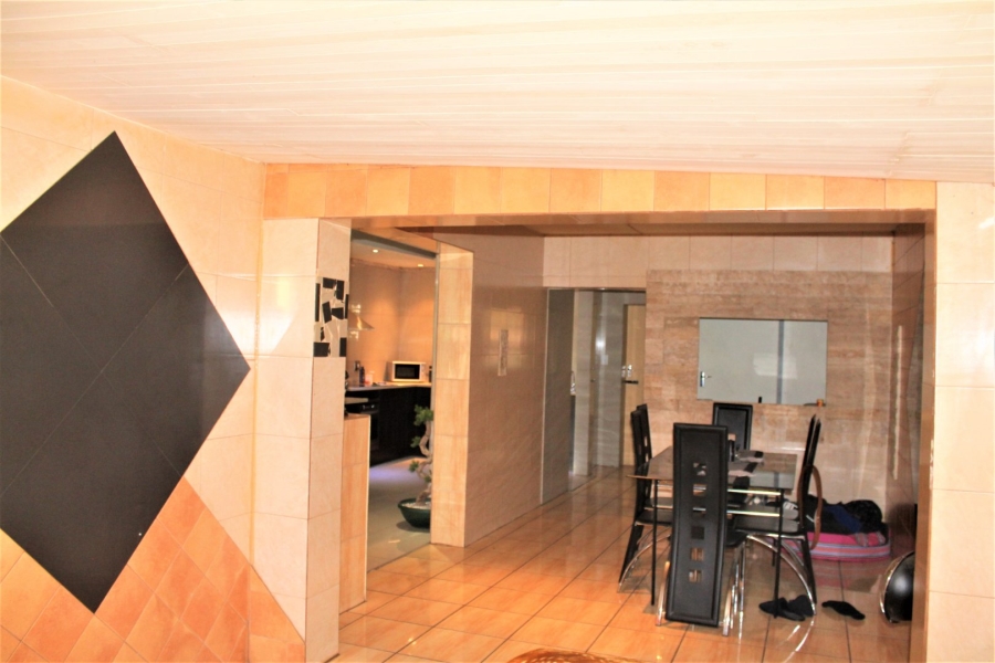 2 Bedroom Property for Sale in Vanderbijlpark CE 2 Gauteng