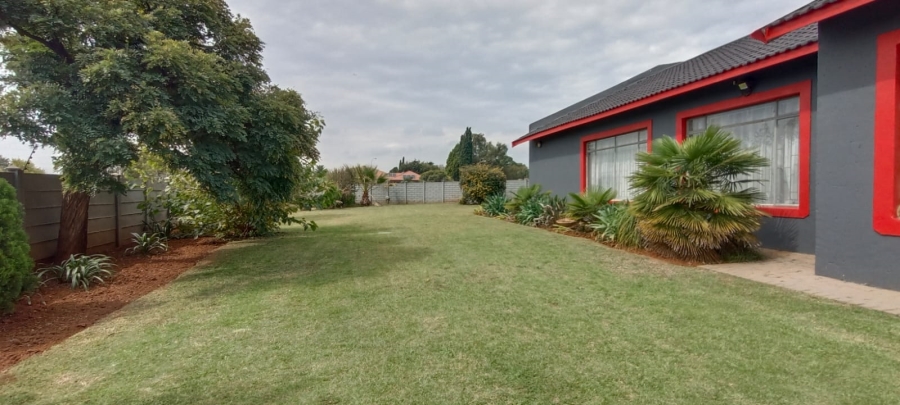 4 Bedroom Property for Sale in Three Rivers East Gauteng