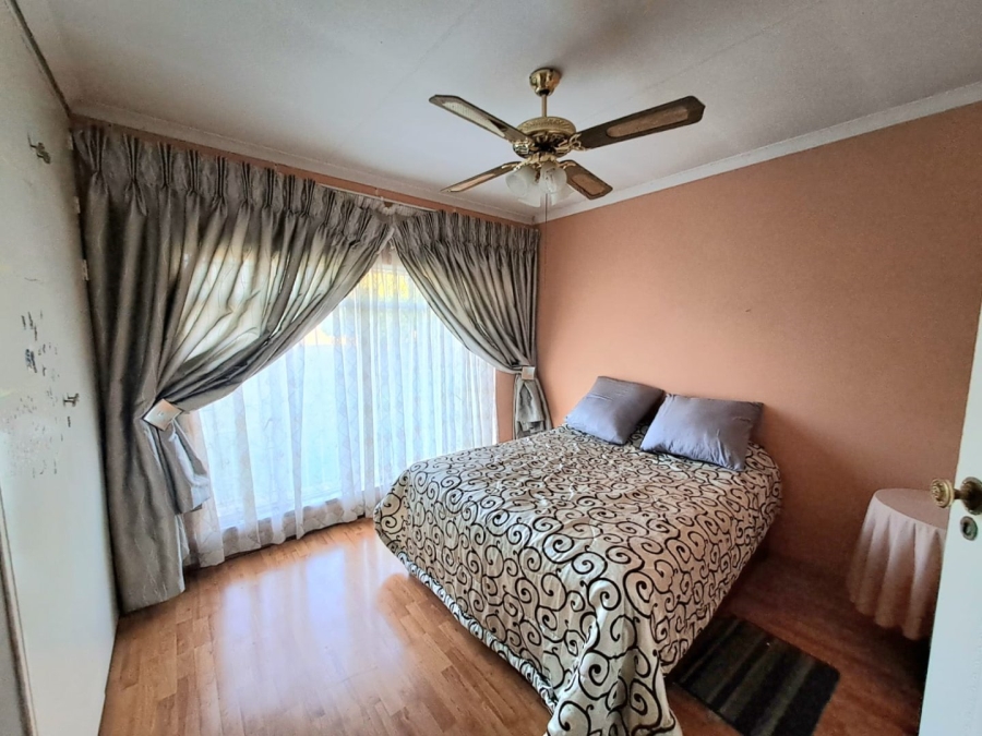 4 Bedroom Property for Sale in Three Rivers East Gauteng