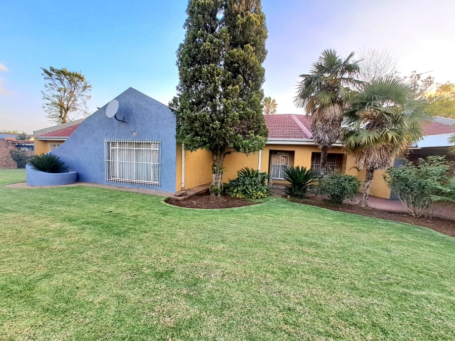 4 Bedroom Property for Sale in Three Rivers East Gauteng