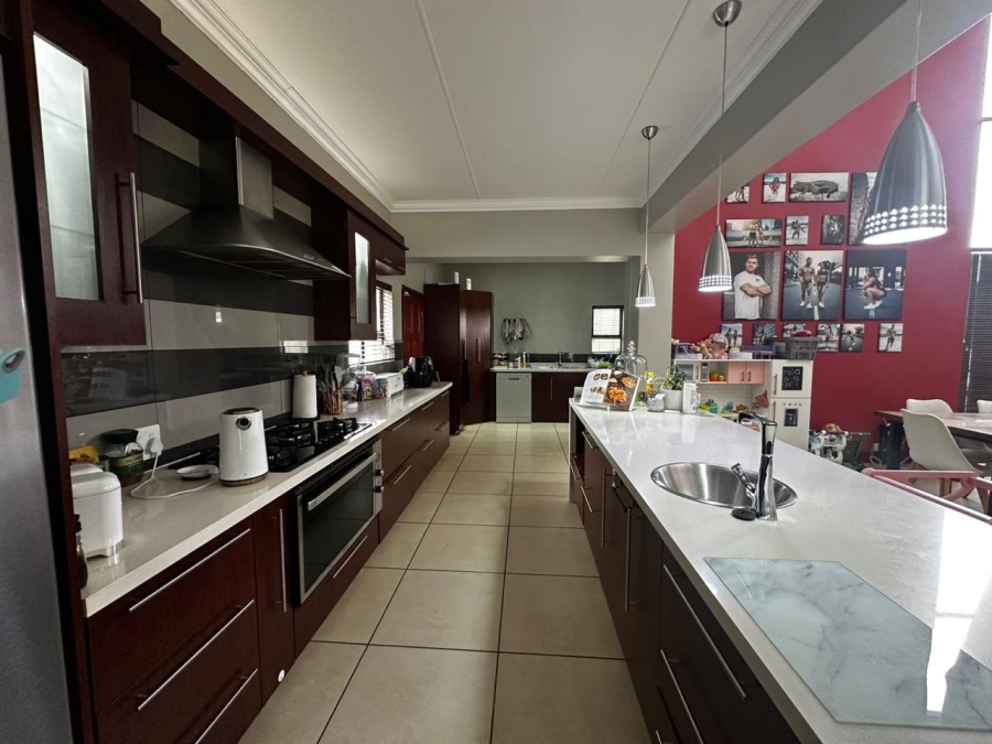 3 Bedroom Property for Sale in Vanderbijlpark SW 5 Gauteng