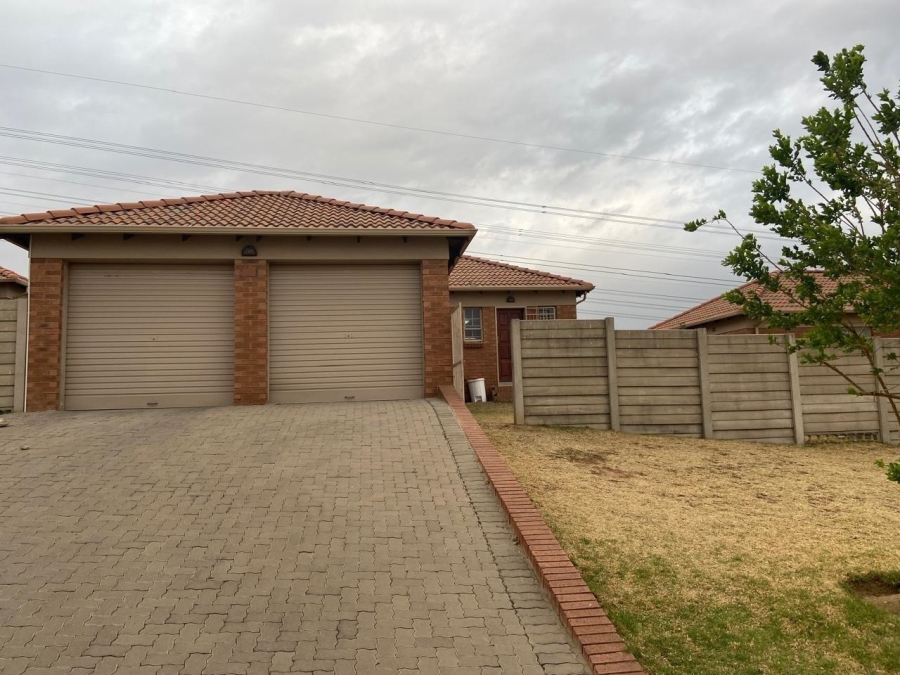 3 Bedroom Property for Sale in Olievenhoutbosch Gauteng