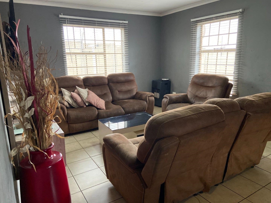 3 Bedroom Property for Sale in Olievenhoutbosch Gauteng