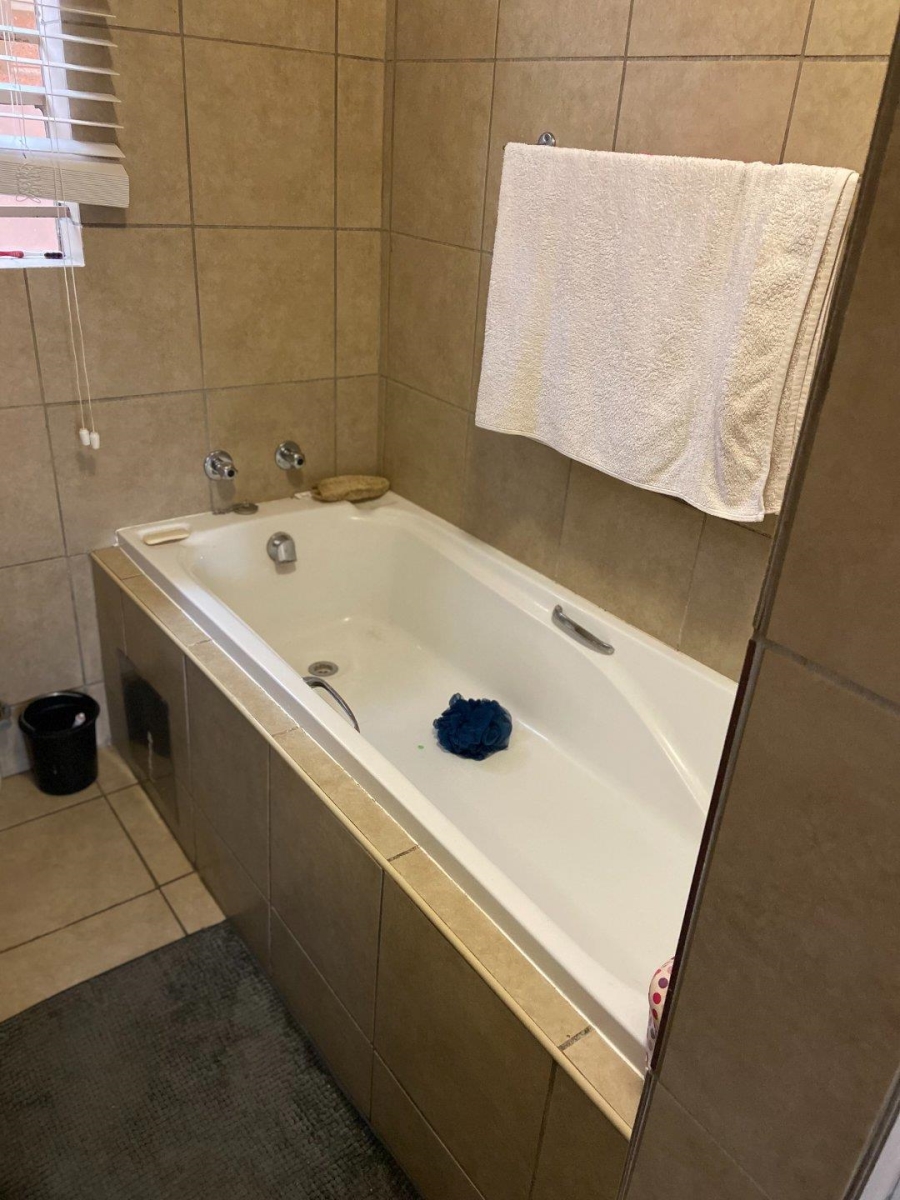 3 Bedroom Property for Sale in Olievenhoutbosch Gauteng