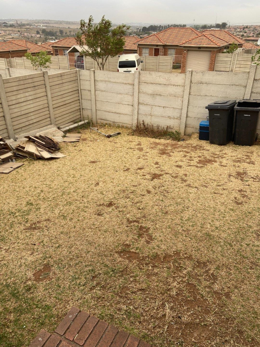 3 Bedroom Property for Sale in Olievenhoutbosch Gauteng