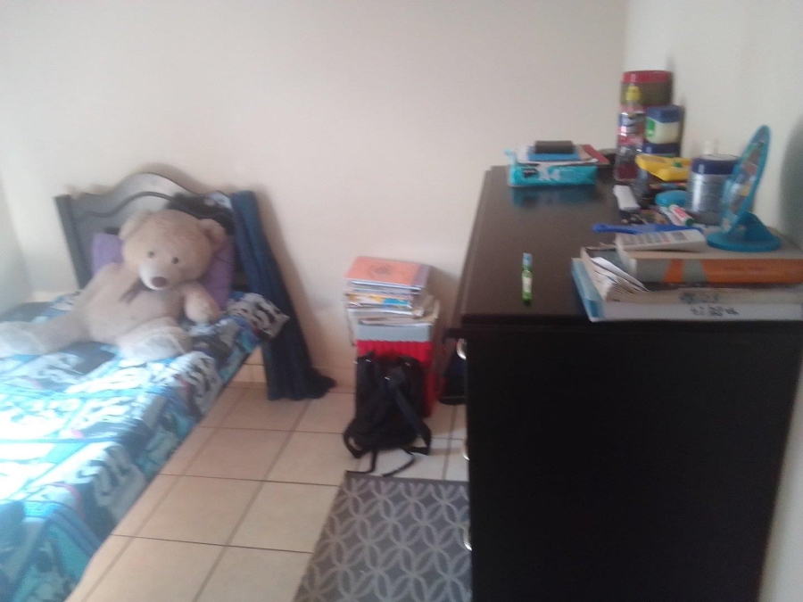 3 Bedroom Property for Sale in Kosmosdal Gauteng
